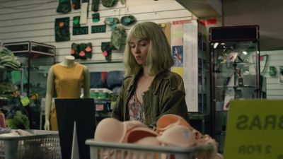 ♪ But then it looks so real ♪ - The End of the F***ing World