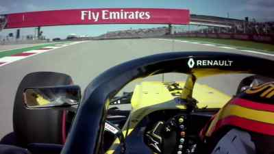 But with both Renaults
in point-scoring positions, - Formula 1: Drive to Survive