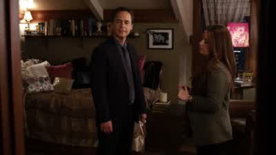 I called her. - Pretty Little Liars