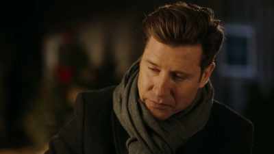 I called in all my favors, - Match Made in Mistletoe