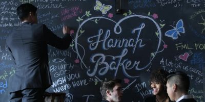 ♪ Calm down ♪ - 13 Reasons Why