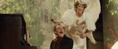 ♪ I came from Alabama
with my banjo on my knee - Florence Foster Jenkins
