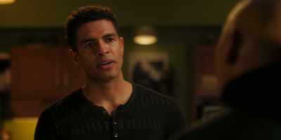 I came here to kill Angela.
All right? - Reginald the Vampire