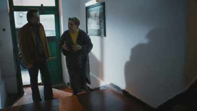 I came up and passed by
poor Nikita's apartment, - Comrade Detective