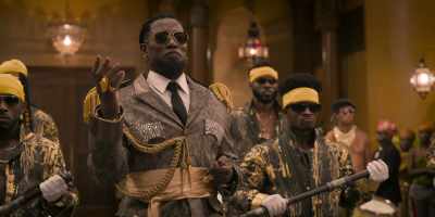 I came with a gift
for your new prince. - Coming 2 America