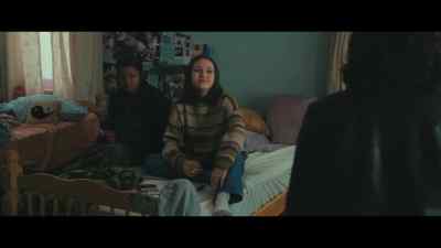 - I can be a gangster.
- [Kelly snickers] - Under the Bridge
