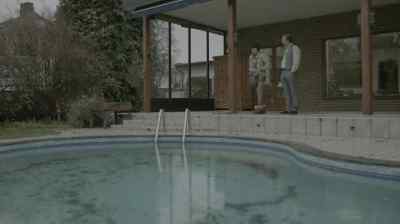 - I can drive you to the train.
- No, that's OK. - The Bridge