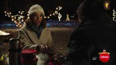 ♪ I can feel the magic
in the air ♪ - Christmas Unwrapped