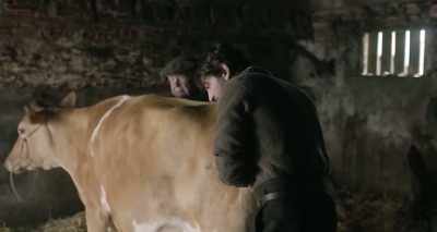 - I can feel two legs right here.
- [SQUISHING] - The Guernsey Literary and Potato Peel Pie Society