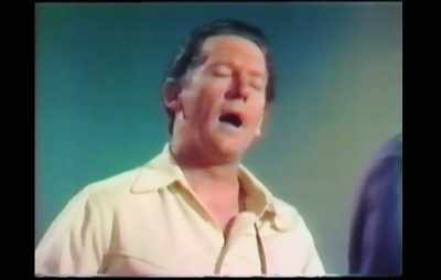 ♪ I can hear ♪ - Jerry Lee Lewis: Trouble in Mind