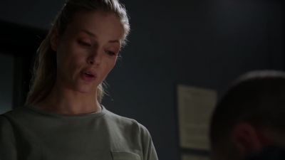 - I can help you now. - Chicago P.D.