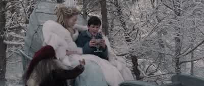 I can make anything you likeCan you make me taller - The Chronicles of Narnia: The Lion, the Witch and the Wardrobe