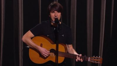 I can move objects with my mind if I use my hands - Demetri Martin: Standup Comedian