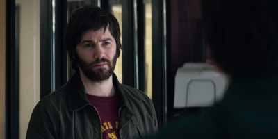 I can only share evidencewith the
prosecutor and one other person. - Home Before Dark