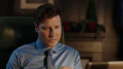 I can see a lot in these photos, - Match Made in Mistletoe