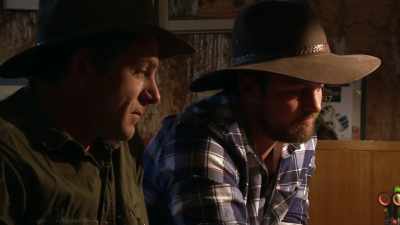 I can see four. I can see four - Outback Opal Hunters