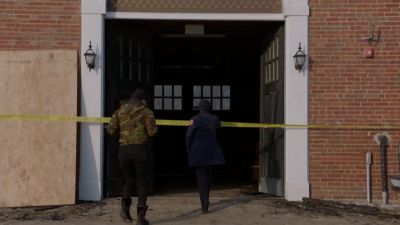 I can see why this place
went up as fast as it did-- - Chicago Fire