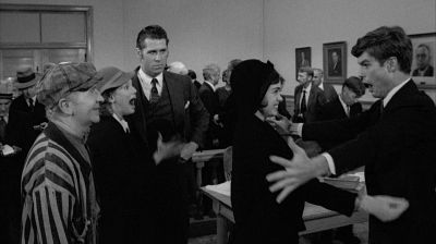 I can see with an eye tied behind my back - Movie Movie