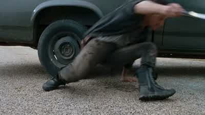 I can see you. - The Walking Dead