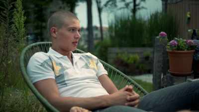- I can understand Dad cheating.
- She used to be crazy about him. - Just Friends