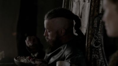 I cannot see your face. - Vikings