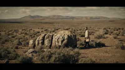 I can't answer
the phone right now, - The Tourist
