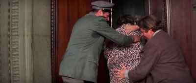- I can't argue…
- I am going in the front. - The Italian Job