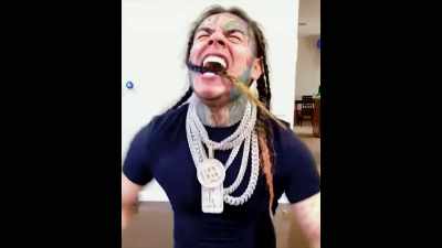 -I can't be stopped!
-Let's fucking go! - Supervillain: The Making of Tekashi 6ix9ine