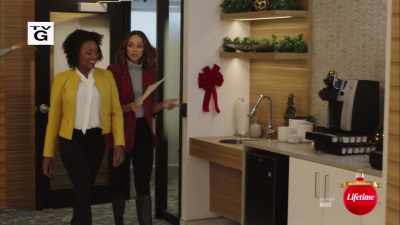 I can't believe
Erik invited you - Christmas Unwrapped