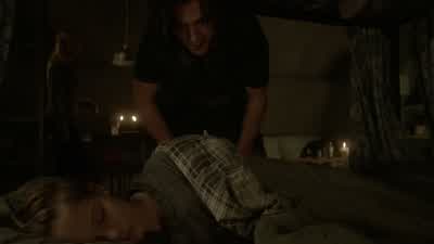 Clarke: I can't believe you kept this place quiet. - The 100