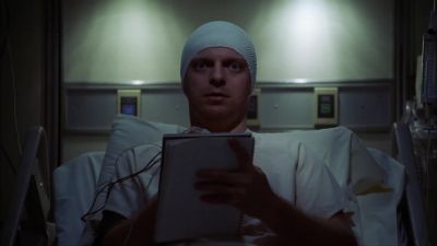 I can't deal with this At least half my mind is somewhere else - Stephen King's Kingdom Hospital