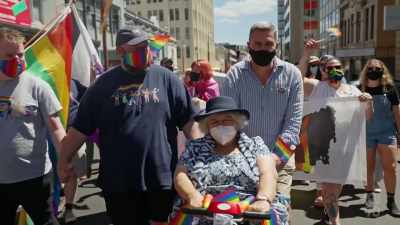 I can't but drink in
some of their fire. - Miriam Margolyes: Australia Unmasked