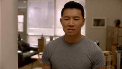 I can't eat garlic.
It makes me dizzy. - Kim's Convenience