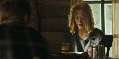 - I can't eat in front of you. - Mayor of Kingstown