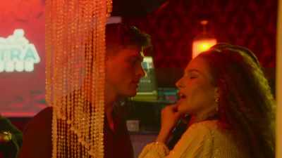 - I can't find my hole.
- I'll help you find your hole. - Selling The OC