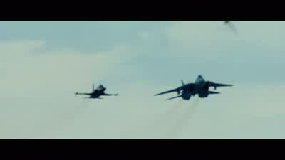 - I can't get him off my tail! - Top Gun