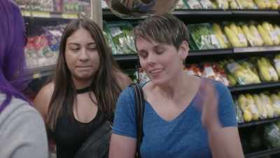 I can't get my kid
to eat vegetables. - Bigger