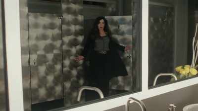 - ♪ I can't get no - Zoey's Extraordinary Playlist