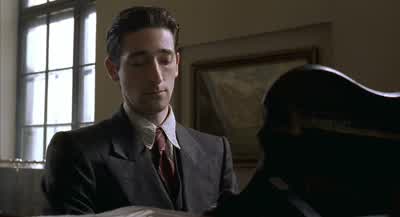 I can't hear anything. - The Pianist