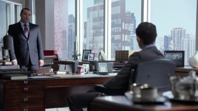 I can't help but notice
you've come empty-handed. - Suits