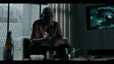 I can't let two guys in a row - Justified: City Primeval