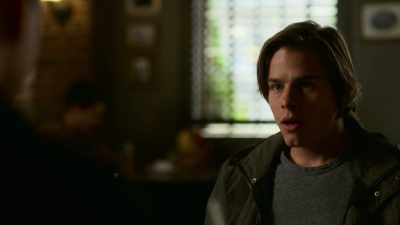 I can't live like this, Randall.
I'm a time bomb. - The Order