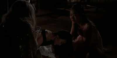 I can't loose you. Please just try. - Batwoman