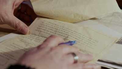I can't remember any mention
of that, - The Holzer Files