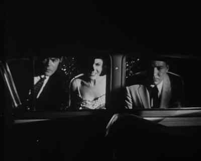 I can't see a thing ! - Invasion of the Saucer-Men