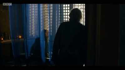 I can't see him. - Troy: Fall of a City
