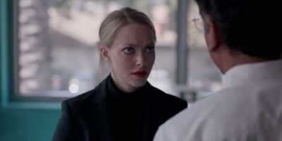 - I... can't sit down. - The Dropout