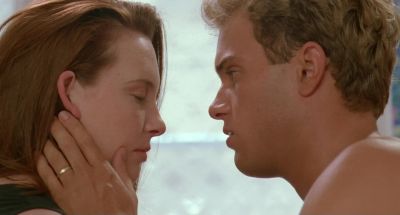 I can't stay married to you - Muriel's Wedding
