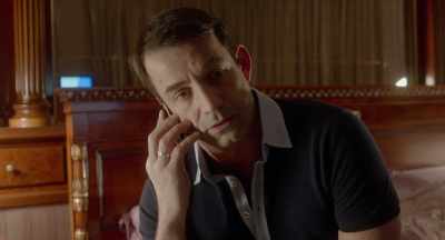 I can't talk now,
I'll talk to you later. - About Love