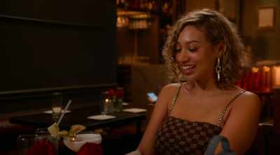 - I can't tell you what to do.
- Like, like, - Sweet Life: Los Angeles